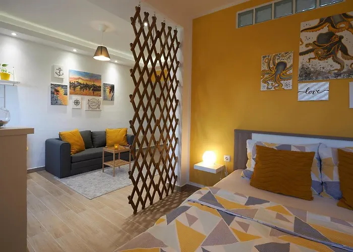 Apartment Yellow