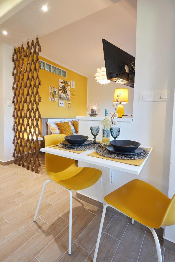 Yellow * Porec