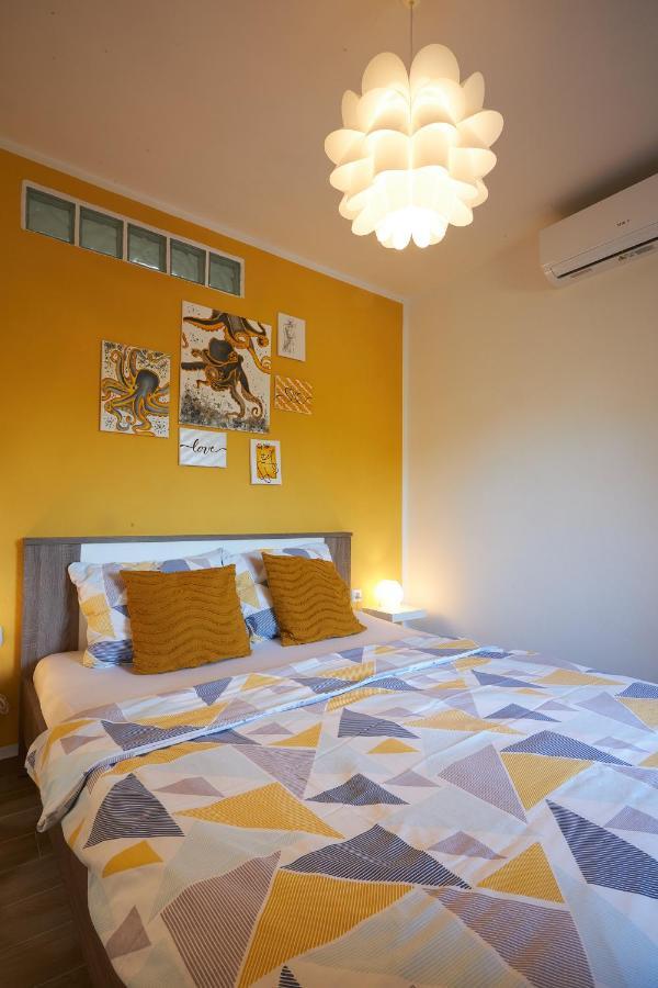 Yellow Apartment *