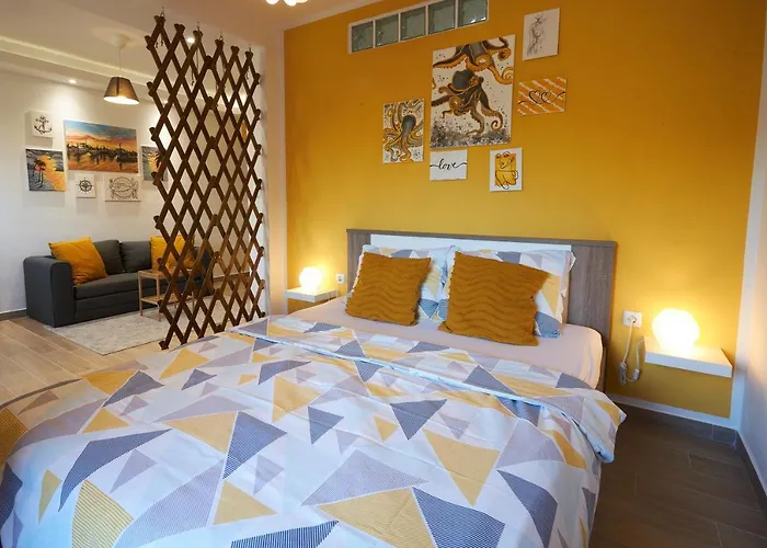 Apartment Yellow